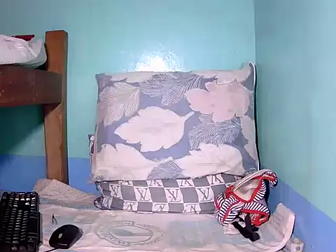 Snapshot of xxhardcockgerlie_08 chatting on 13, 9, 2025 xxhardcockgerlie 08 online show from 13, 9, 2025