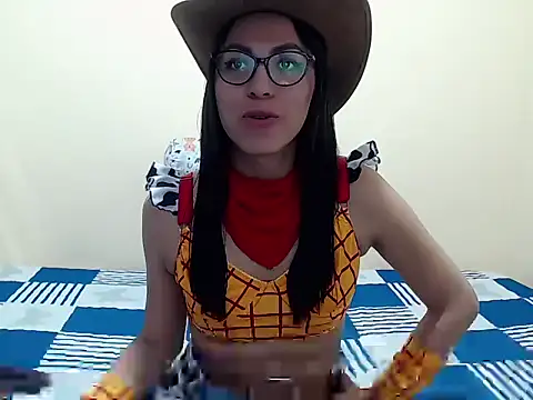 Snapshot of missblu chatting on 3, 12, 2025 missblu online show from 3, 12, 2025