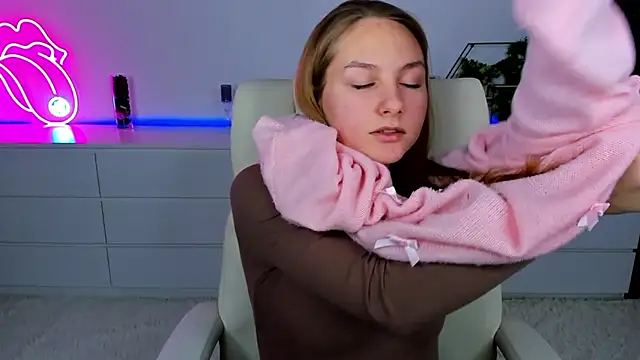 MilaAddams online show from 17, 1, 2026