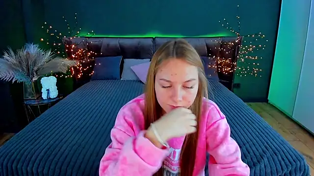 MilaAddams online show from 30, 11, 2025