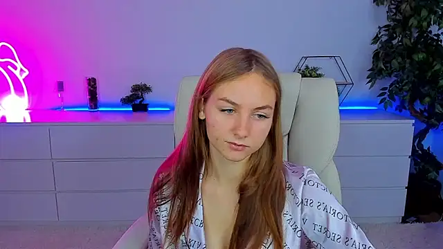 MilaAddams online show from 25, 10, 2025