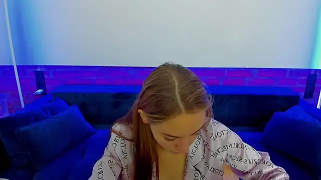 MilaAddams online show from 12, 11, 2025