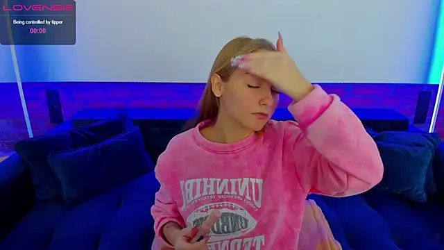 MilaAddams online show from 13, 11, 2025