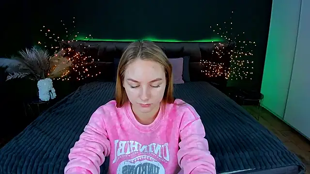 MilaAddams online show from 3, 12, 2025