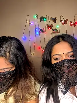 Kristyqueen online show from 5, 10, 2025