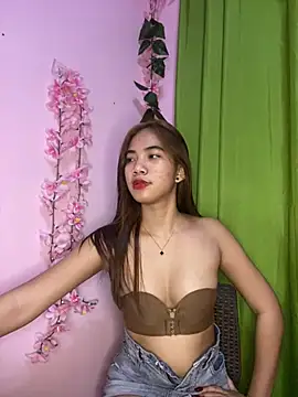 Shy SexyLady online show from 7, 2, 2026