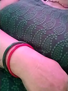 Snapshot of NehaQn chatting on 17, 9, 2025 NehaQn online show from 17, 9, 2025