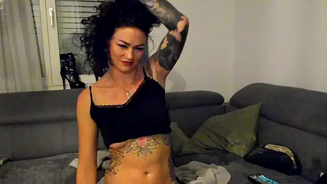 Sydney-Schmid online show from 3, 10, 2025