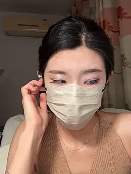 Lulu125216 online show from 10, 5, 2026