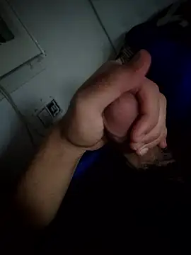 Yazaza1999 online show from 27, 9, 2025