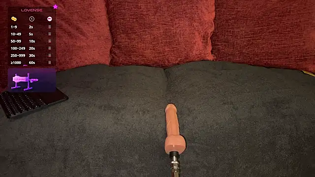 femboydani x online show from 26, 9, 2025