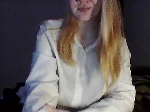 Snapshot of HinataLink chatting on 14, 11, 2025 HinataLink online show from 14, 11, 2025