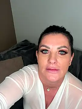 Nola Luxx-offiziell online show from 27, 11, 2025