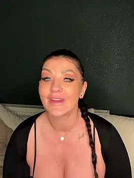 Nola Luxx-offiziell online show from 13, 1, 2026