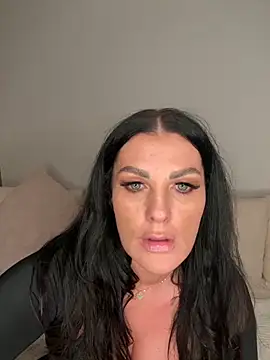 Nola Luxx-offiziell online show from 17, 10, 2025