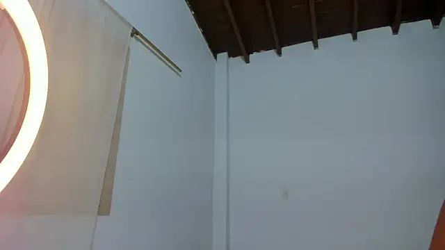 CAROLINNAGOMEZ online show from 14, 11, 2025