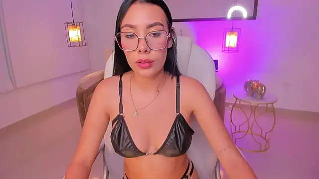 amara foxx online show from 1, 7, 2026