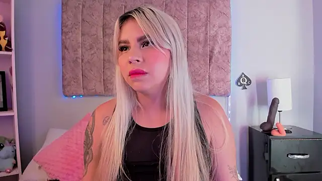 Snapshot of naomi_sanz chatting on 19, 2, 2026 naomi sanz online show from 19, 2, 2026