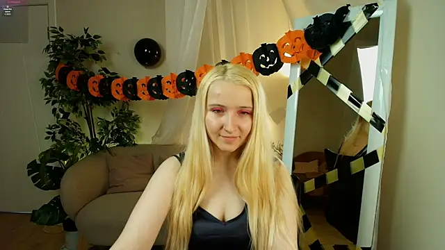 Milana Key online show from 24, 10, 2025