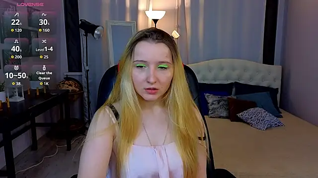 Milana Key online show from 17, 10, 2025