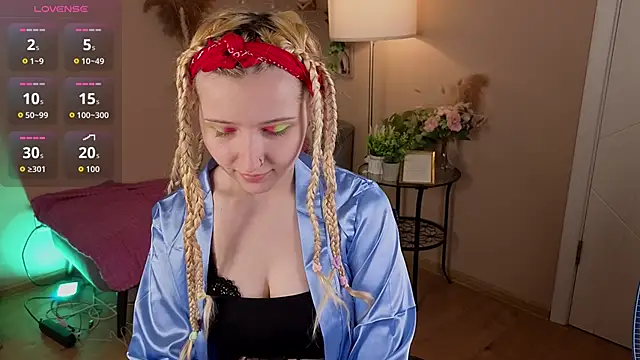 Milana Key online show from 4, 12, 2025