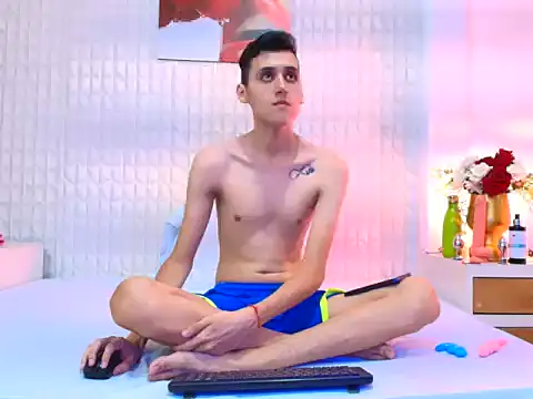 LuigiMarchetti online show from 4, 11, 2025