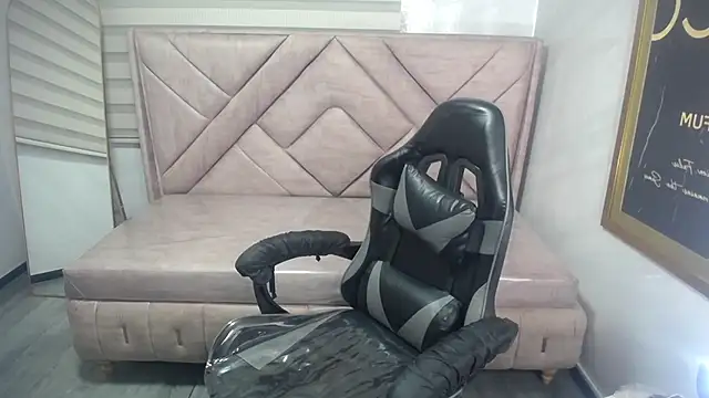 Tifany v online show from 28, 9, 2025