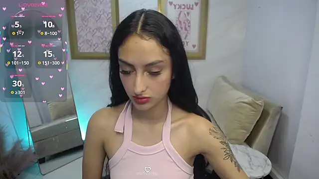 Tifany v online show from 9, 10, 2025