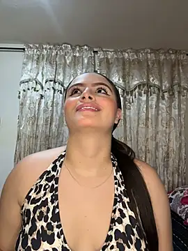 Tayler Kim online show from 28, 6, 2026
