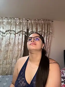 Tayler Kim online show from 12, 6, 2026