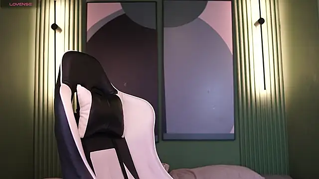 Tayler Kim online show from 9, 10, 2025