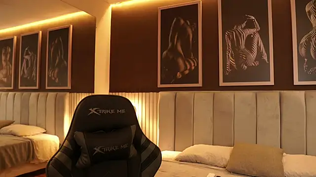 Tayler Kim online show from 17, 9, 2025