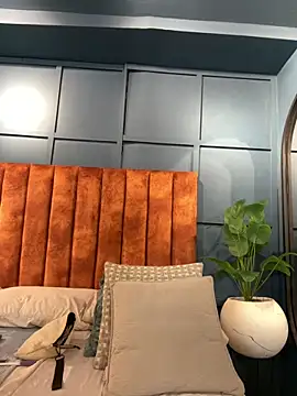 Tayler Kim online show from 27, 2, 2026