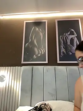 Tayler Kim online show from 15, 12, 2025