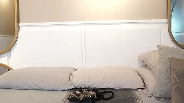 Tayler Kim online show from 9, 1, 2026