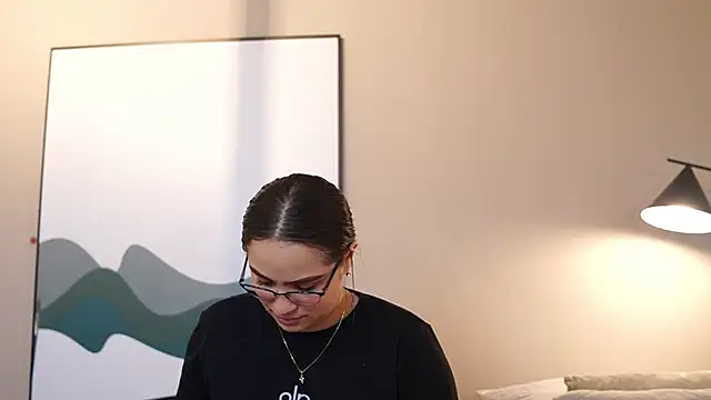 Tayler Kim online show from 8, 2, 2026