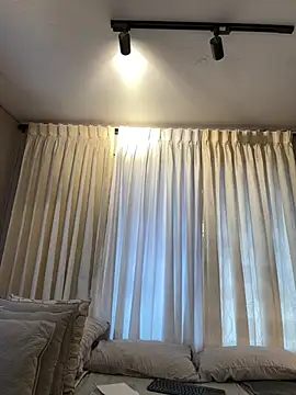 Tayler Kim online show from 3, 3, 2026