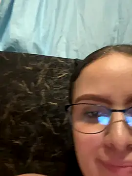 Tayler Kim online show from 23, 11, 2025