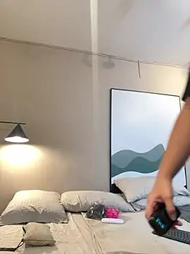 Tayler Kim online show from 18, 2, 2026