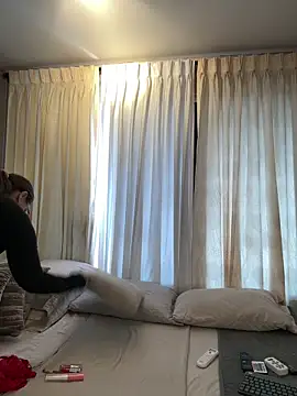 Tayler Kim online show from 31, 3, 2026