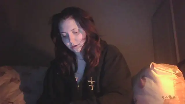 RoseMaee online show from 5, 10, 2025