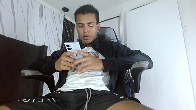 aston xvera online show from 25, 10, 2025