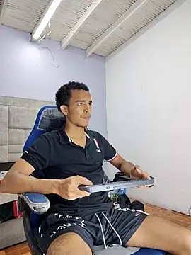 aston xvera online show from 9, 9, 2025