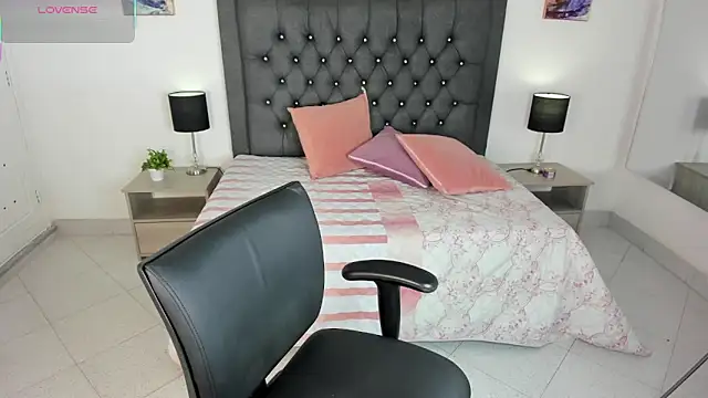 Snapshot of dulce_fresa_ chatting on 21, 10, 2025 dulce fresa online show from 21, 10, 2025