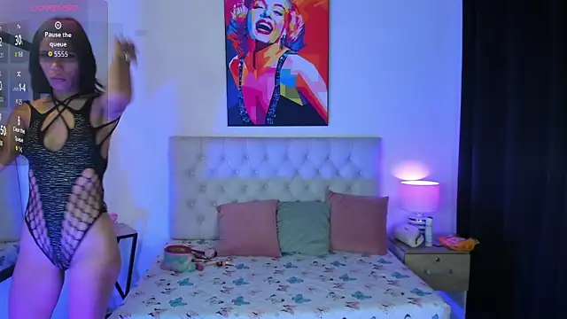 Snapshot of dulce_fresa_ chatting on 15, 11, 2025 dulce fresa online show from 15, 11, 2025