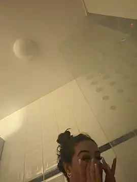 Lulumayxx online show from 12, 4, 2026