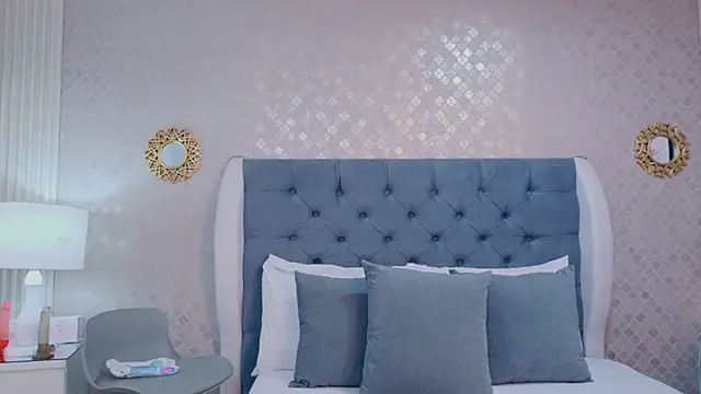 ZoeWilliis online show from 28, 5, 2026