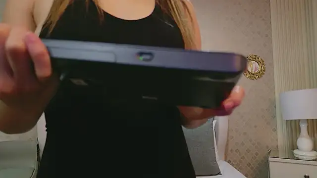 ZoeWilliis online show from 16, 5, 2026