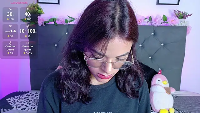 Snapshot of Im_Lyan chatting on 2, 11, 2025 Im Lyan online show from 2, 11, 2025