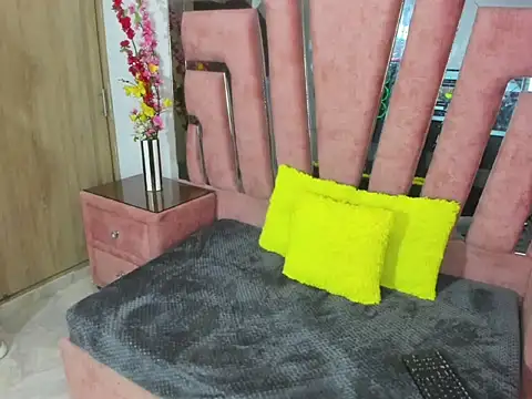 MaraKarly online show from 6, 2, 2026